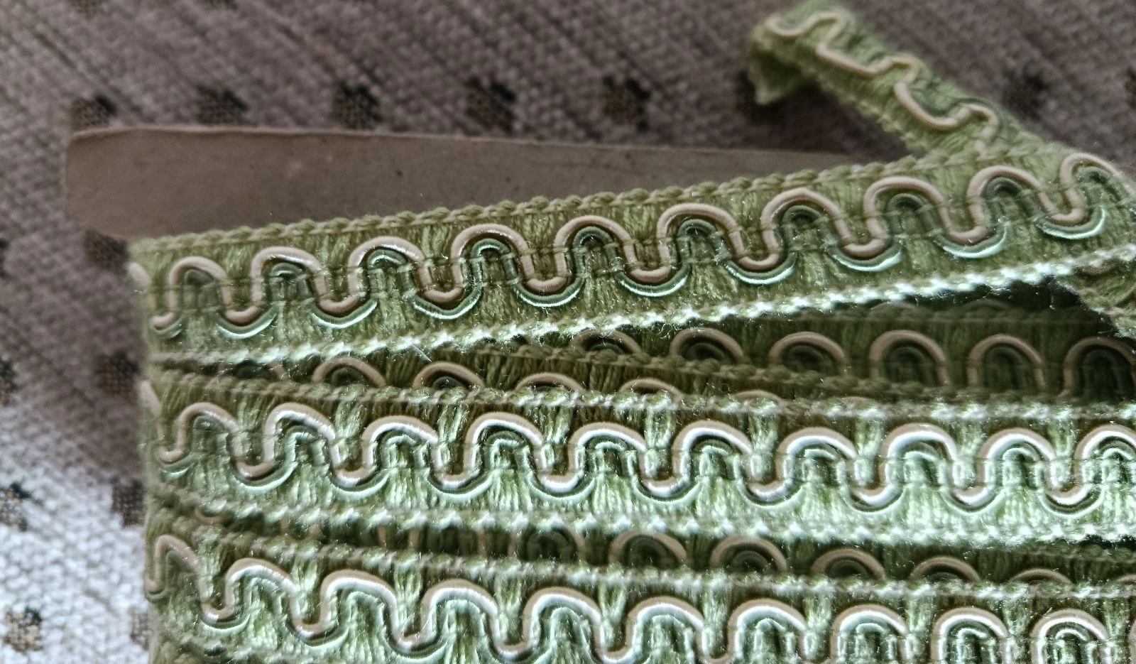 Green ribbon trim – photo 3